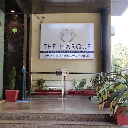 Hotel The Marque Mathura Exterior foto